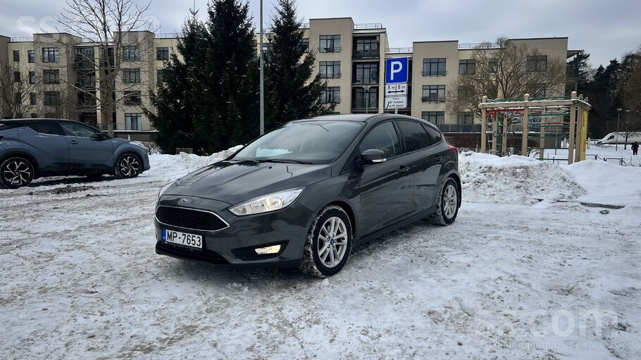 Ford Privātpersona pardod Ford Focus 1.0 benzins 125 Hp