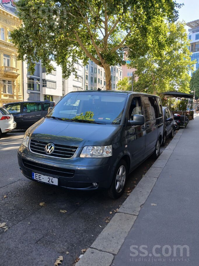 Volkswagen Ādas salons. 