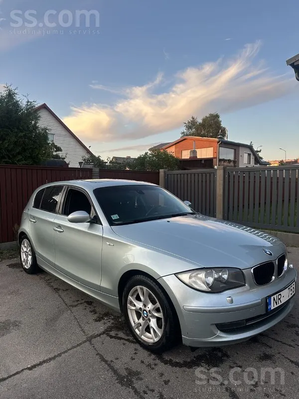 BMW Pārdod BMW 118D, 105 kw. Auto ir ideālā vizuālā un
