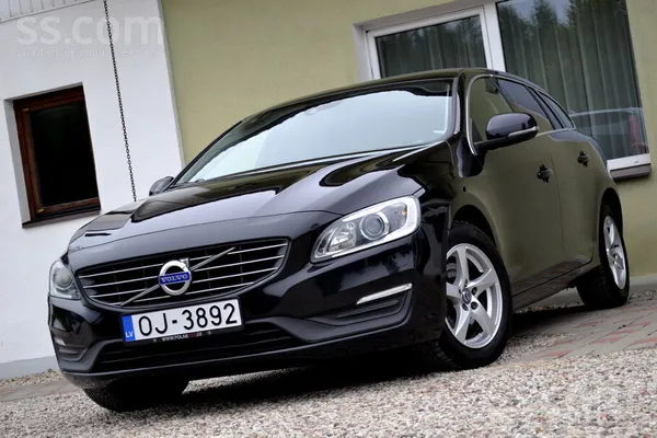 Volvo Volvo V60 Polar+ D2 2.0, servisa grāmatiņa, pilna 