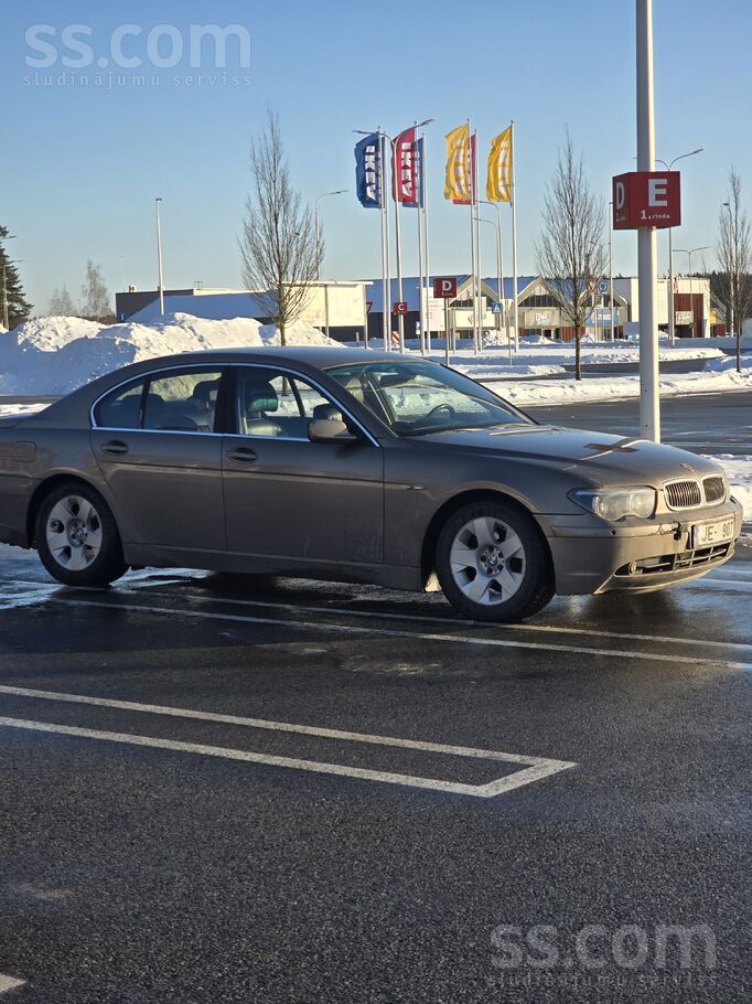 Продаётся комфортный и солидный автомобиль для тех, кто любит ездить с удово