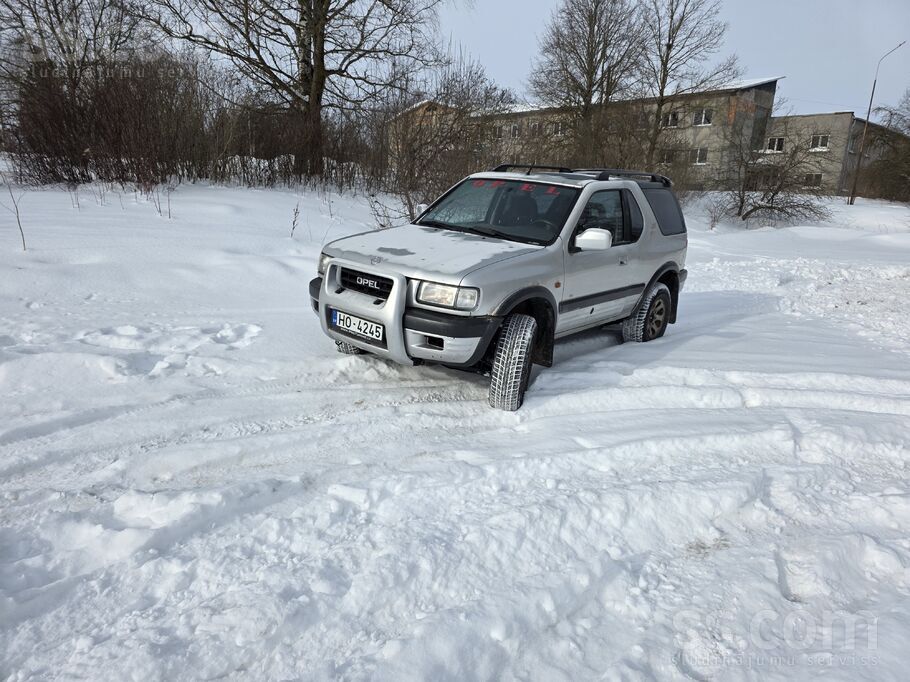 Opel Продаётся frontera sport b. Бензин. Всё в рабочем 