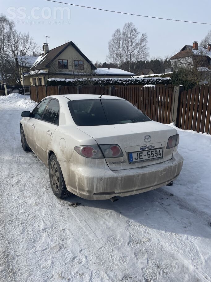 Tiek pārdota Mazda 6 bez tehniskās apskates, detaļām, "krūmu gonkām", vai re