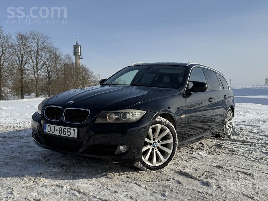 Pārdodu skaistu un koptu auto BMW E91 2.0d 135kw Facelift Edition.
Auto ir