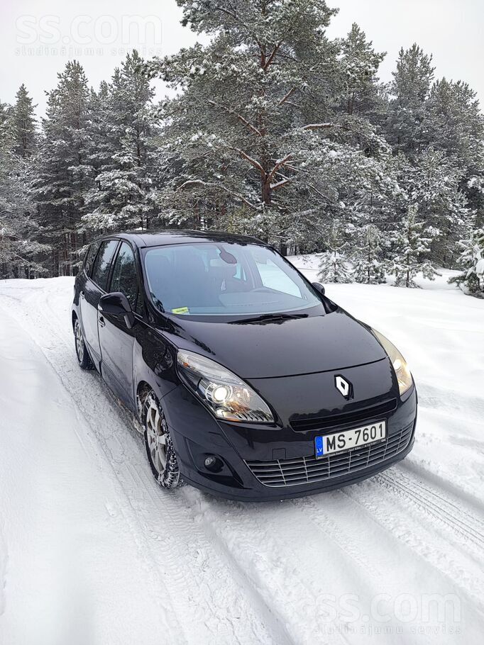 Renault Tiek pārdota kopta un ekonomiska automašīna lielis