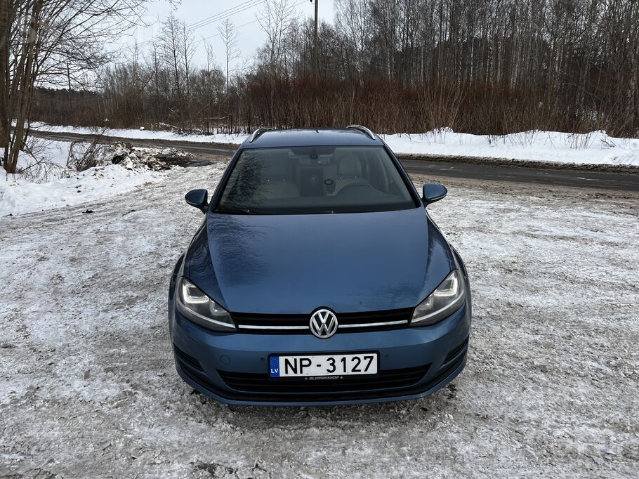 Pārdodu Golf 7 1.6Tdi Bluemotion.
Kopts salons, viss kam jādarbojas, darbo