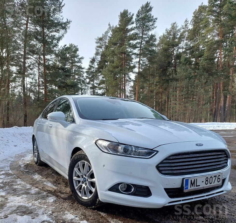 Ford Pārdodu labu, koptu auto. Visas apkopes veiktas la