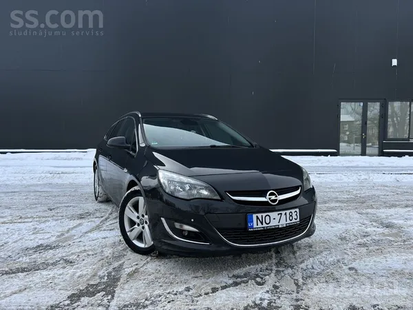 Opel Pārdošanā kopts Ģimenes auto Opel astra sports tou