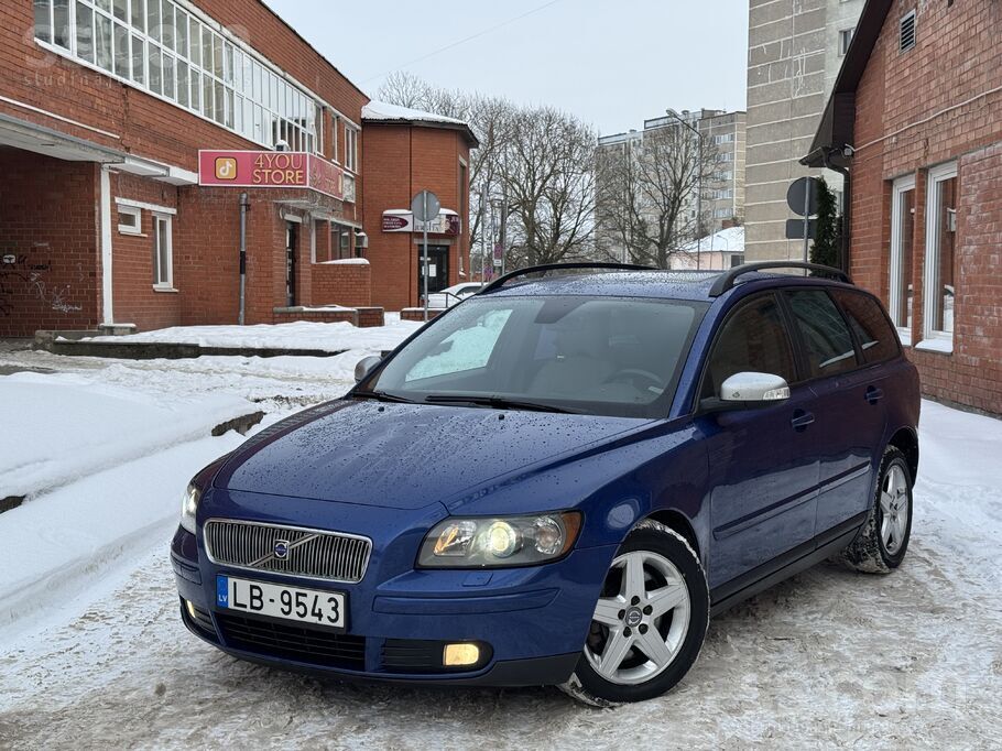 Volvo Pardodu savu uzticamo volviti, ocean blau krasa, l