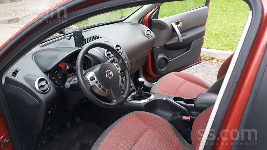 Nissan Pardodas 2007 gada 2.0 benzins manuals. a/m ar def