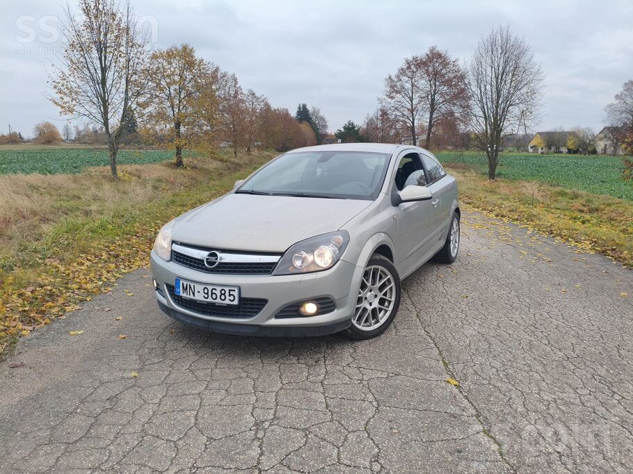Opel Pārdod Opel Astra H Gtc. 2007. gada. 1.6 benzīna d