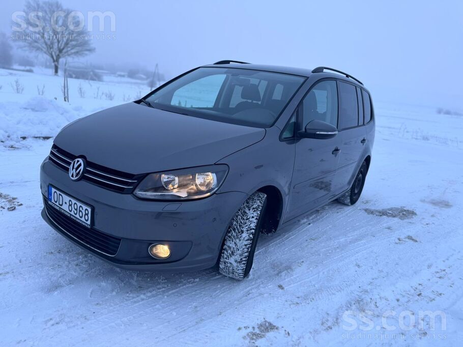 Pārdodu labu Volkswagen Touran ar 1.6 dīzeļdzinēju ( 2011. gads ) .Auto ir l