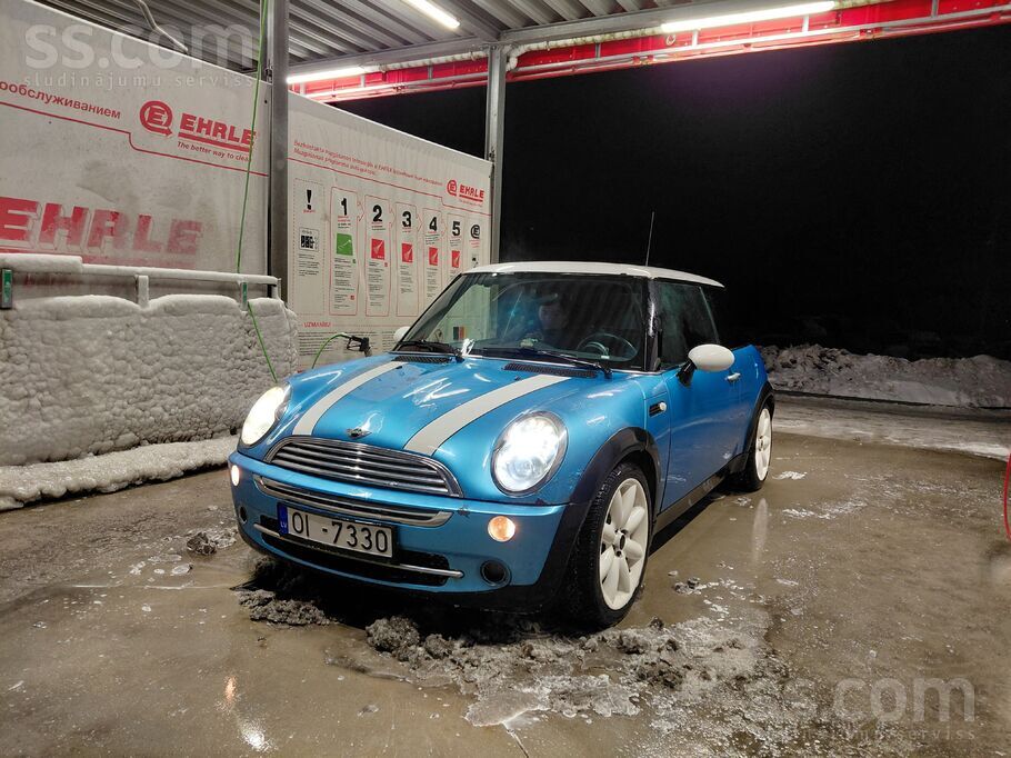 Mini Uz tirgošanu iet Mini cooper 1.6 85kw automāts. 