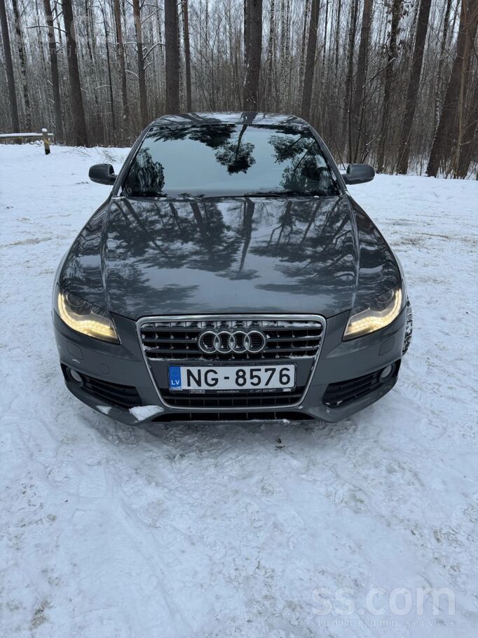Audi Pārdod Audi A4 S-line manuālā pārnesumkārba, labā 