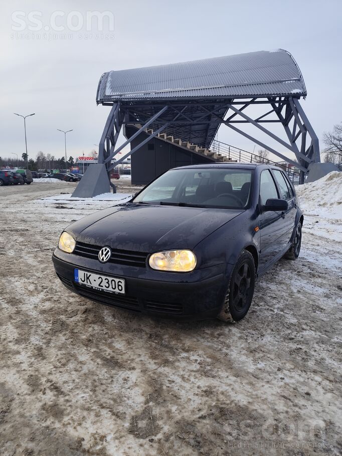 Volkswagen Pārdodu Golf 4 1998.gada 1.4 Benzīns
