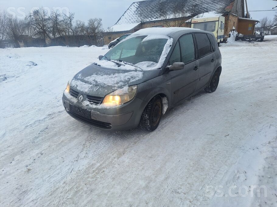 Renault Pārdod šo auto bez dokumentiem un bez nummuriem. D