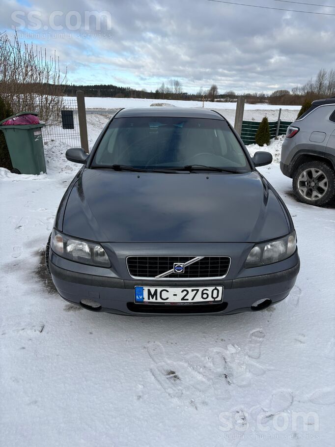 Volvo Pārdodu Volvo s60, 2.4 dīzelis, manuāla ātrumkārba