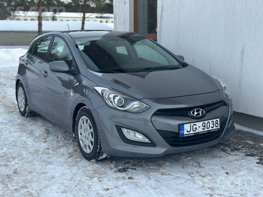 Hyundai Hyundai i30 1.5 dīzelis, 6 pakāpju manuālā ātrumkā