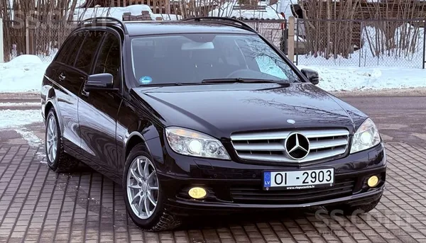 Mercedes-Benz / Elegance komplektācijā /. Automāts. 
Latvijā nav eksploatēt