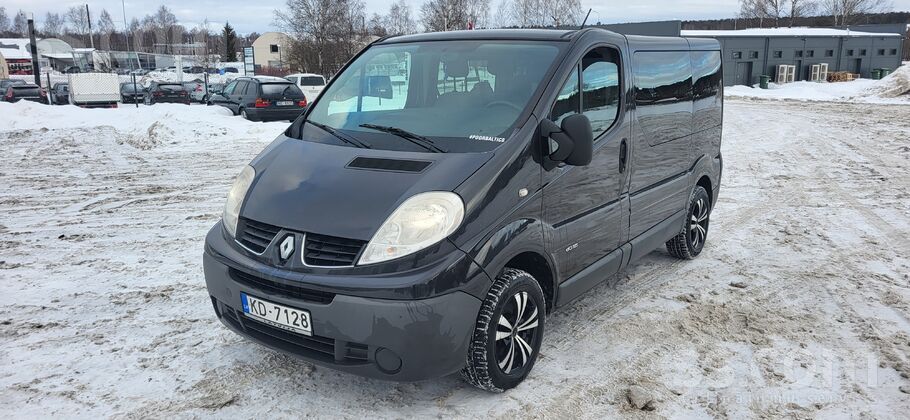 Renault Pārdodas renault trafic 2.0 tdi (84kw)
