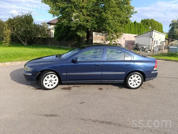 Volvo S60 - 1