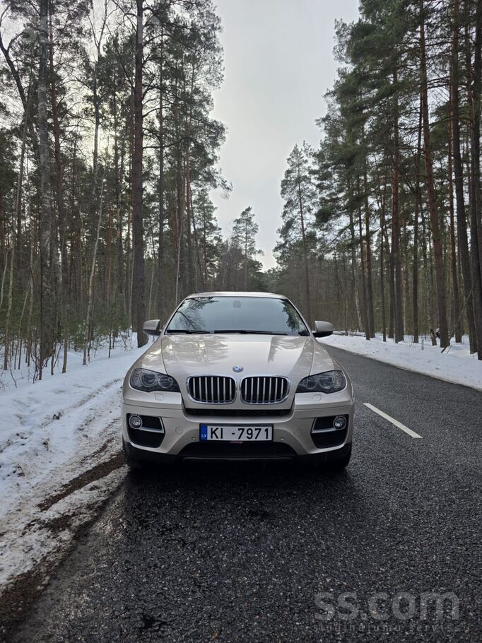 BMW X6 xDrive 40d 225kw/306hp 3.0 дизель. Машина в хорошем состоянии, гаражн