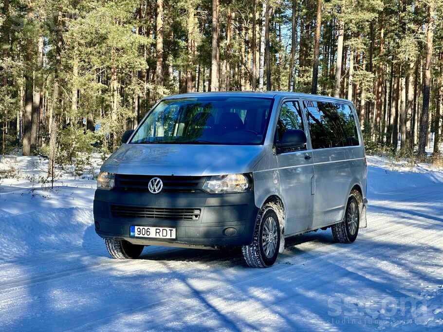 Pārdod 2010. gada VW Caravelle T5 – 2.0 Tdi, 103kw, automāts, 9 vietas, dsg