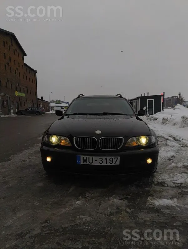 BMW 2004.gads 