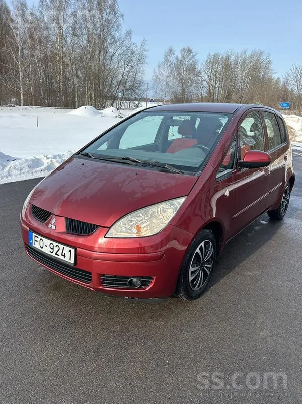 Mitsubishi Pārdod Mitsubishi Colt. Automātiskā ātrumkārba, la