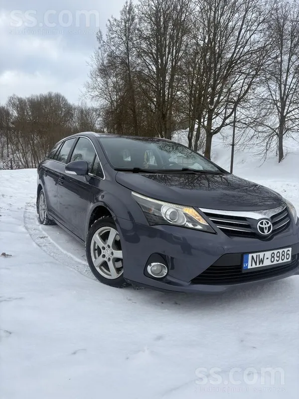 Toyota Pārdod Toyota Avensis, 2012. gada izlaidums, 2.0 d