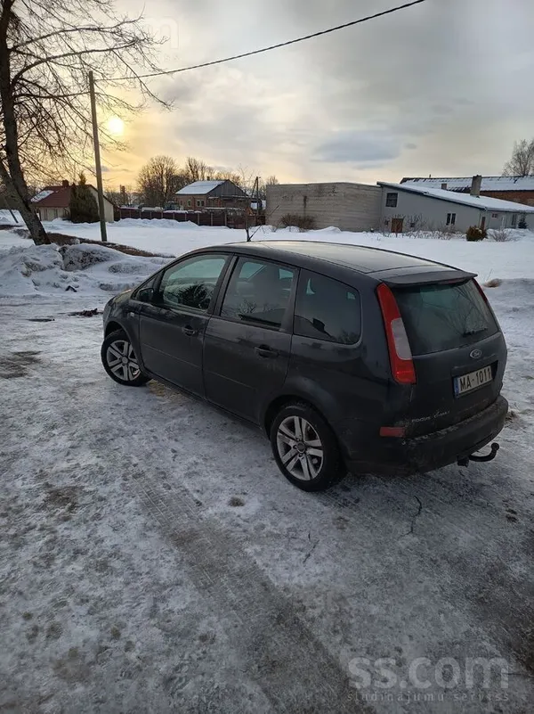 Ford Normāls auto ir vizūāli defekti , jaunas ziemas ri
