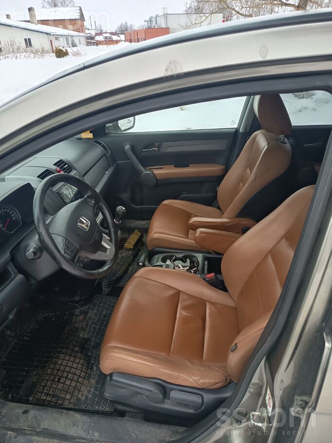 Honda Labs auto 2.2 103kw ļoti uzticams dzinējs 4x4 darb