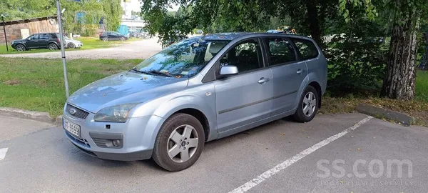 Ford Automašīna ir ļoti labā stāvoklī, tehniskā apskate