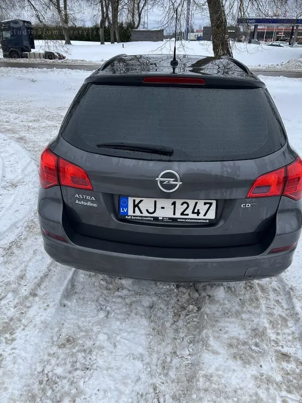 Opel Pārdod Opel astra 2012 gada 1.7dti , Sīkāka info z