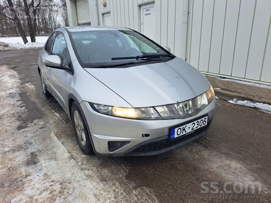 Steidzami, labs ekonomisks auto, Honda Civic 2.2dīzelis
Normālā tehniskā u