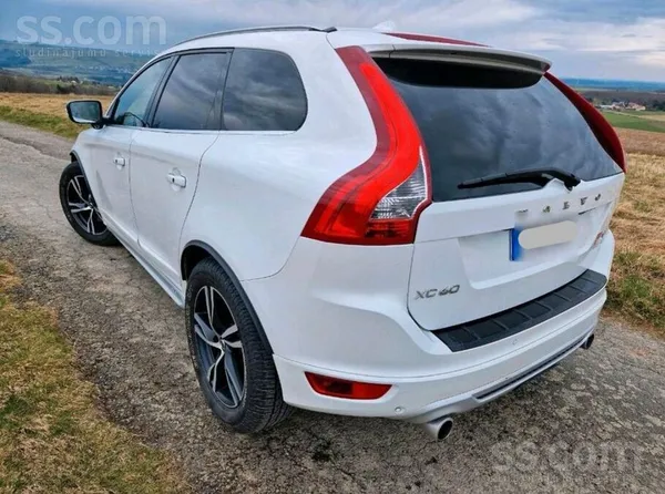 Volvo 215zs, R-design, Awd, Automāts, sakabes āķis. 