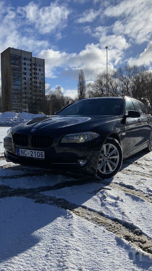 BMW Jaudīgs un kopts auto. BMW 530D Rwd Touring. Aprīk