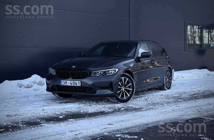 BMW 330e Touring, Plug in Hybrid. Kopējā jauda 215 Kw/292 Zs.
Auto no Beļģi