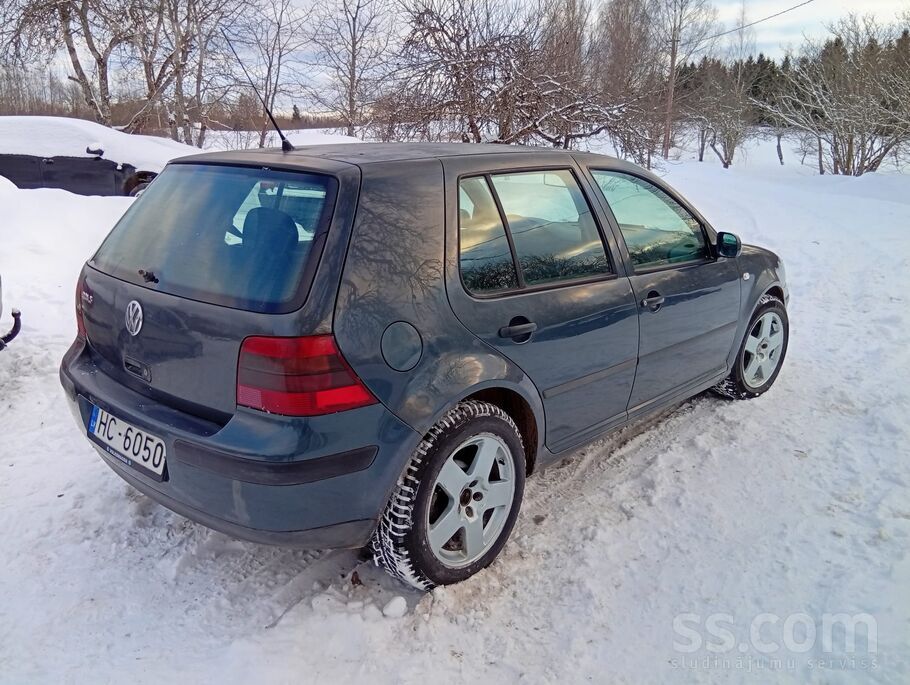 Volkswagen Pārdodu Golf 4 1999 gada 1.4 benzīns. Ar jaunu ska
