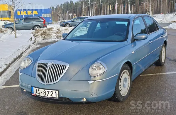 Lancia Pārdod Lancia Thesis 3.0 V6 Busso (Tas pats Alfa R