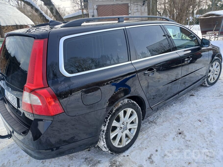 Volvo Pārdodu savu uzticamo Volvo V70 2010.g. universāli