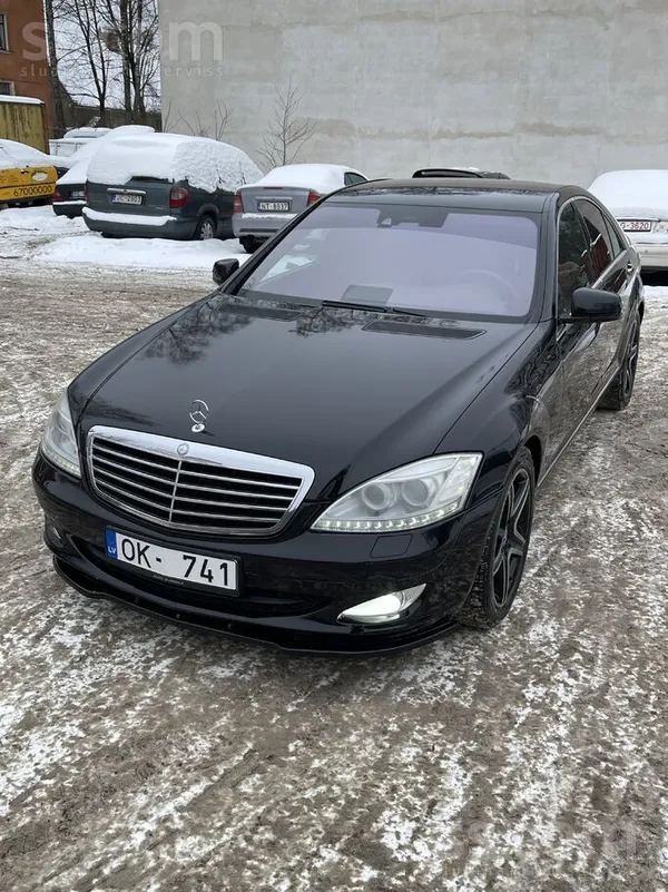 Mercedes Pārdodu Mercedes W221 S320 3.0d. 