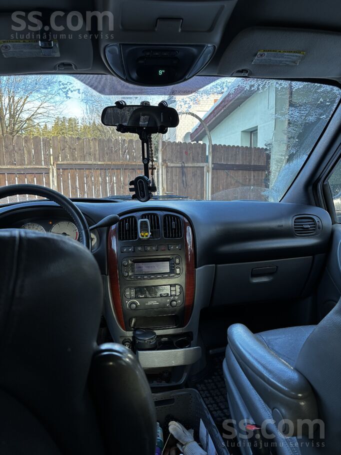 Chrysler Продаю Voyager 2005. 2.8 дизель в хорошем состояни