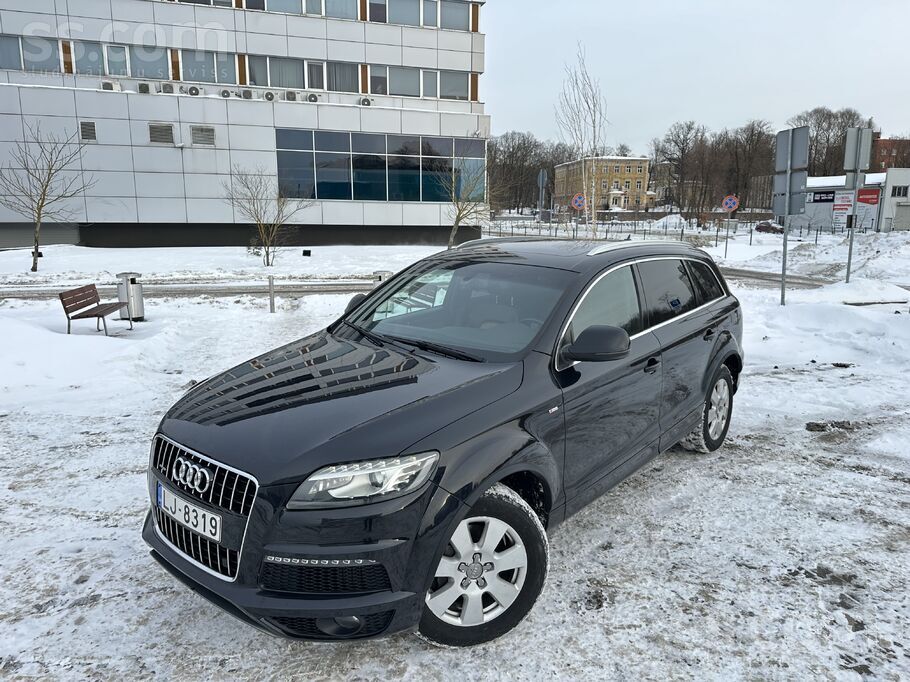 Audi Īpašnieks pārdod Audi Q7 S-line ar labu aprīkojumu