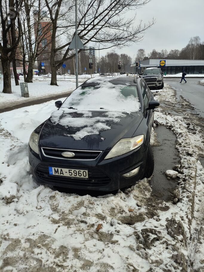 Ford Ford Mondeo ar sajūga defektu, netiek lietots no 1