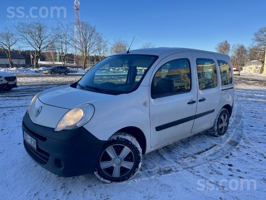 Renault Pārdod īpašnieks. Labs darba auto, ietilpīgs. Jaun