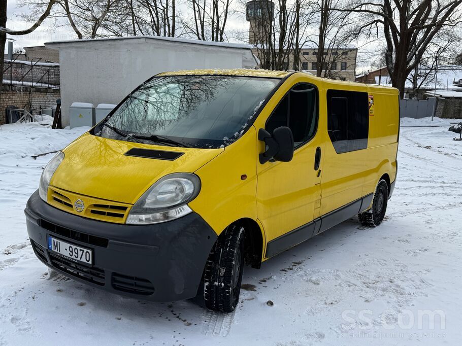 Nissan Kravas busiņš atbilstošs savam vecumam. Tehn apska