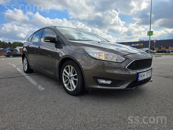 Ford Pārdodu koptu un ekonomisku Ford Focus. Ideāls aut