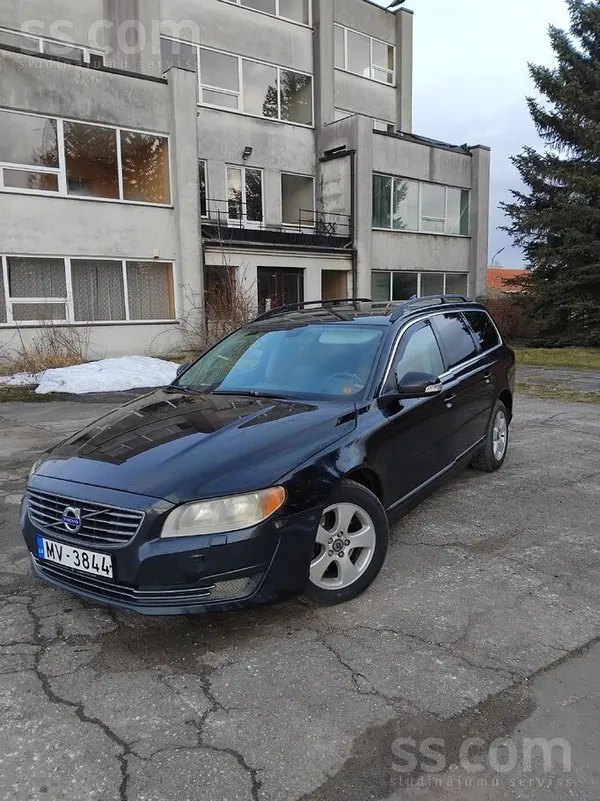 Volvo Pārdod Volvo V70 2.4d 120kw. automāts, 2009 izlaid