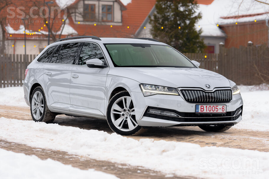 Skoda Superb IV Plug-In Hybrid 1.4 115Kw, 218Zs ar automātisko pārnesumkārbu